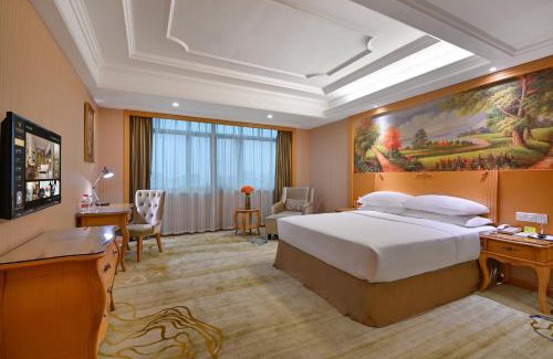 Baiyun Hotel | Convenient Stay at Vienna International Hotel Guangzhou