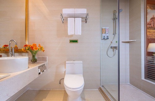 Foshan Hotel | Vienna International Hotel QiandengLake