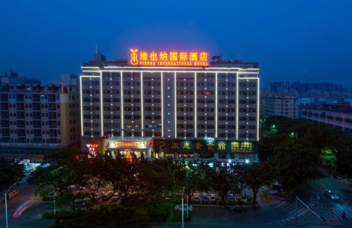 Shajing Hotel | Discover Vienna International Hotel Near Fuyong Center