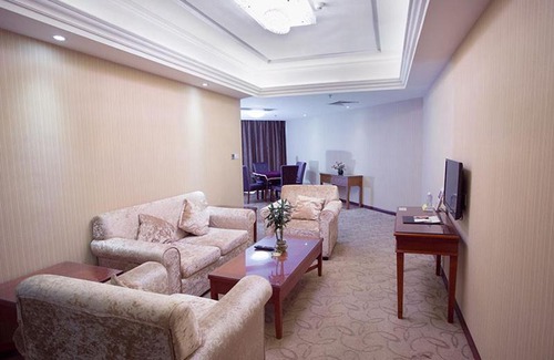 Songgang Hotel | Discover Vienna International Hotel in Shenzhen's Wanzhao Square