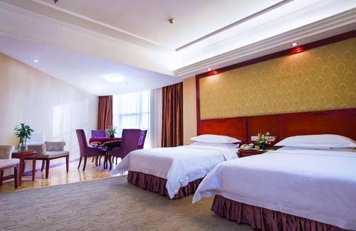 Songgang Hotel | Discover Vienna International Hotel in Shenzhen's Wanzhao Square