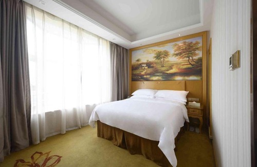 Jiading Hotel | Guest Favorite: Vienna International Hotel Shanghai Malu Station