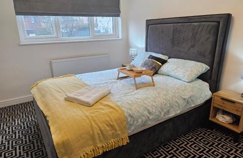 Cray Valley West House | Exceptional Vienna Orpington: Family-Friendly & 4-Star Stay
