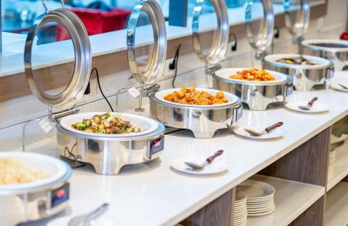 Vientiane Hotel | Experience Grand Yooeun Hotel: Oceanfront Luxury Awaits