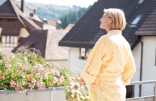 Schoenau im Schwarzwald Hotel | Oceanfront Comfort at Vier Löwen - Guest Rated 8/10