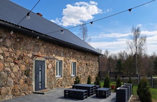 Markalne Hotel | Discover Viesu māja Vālodzes: Rated 9/10 with Hot Tub!