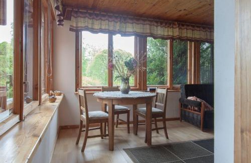 Roja House | Pet-Friendly Retreat at Viesu māja Vanaturs - Rated 9.7/10