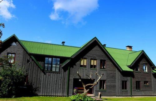 Pavilosta House | Budget-Friendly Stay at Viesu māja Zvilnis - 9/10 Rated
