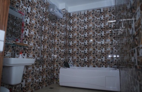 Soc Son Hotel | Top-Rated Viet Airport Hotel with Hot Tub & Breakfast