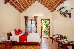 Hoa Lu House | Pet-Friendly Viet Anh Homestay with Oceanfront Views