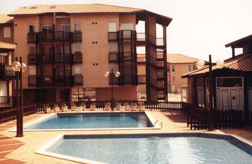 Vieux-Boucau-les-Bains Apartment | Discover Vieux Boucau: Beachfront Oasis with Pool & Spa