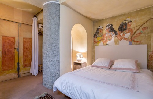 Old Lyon House | Delightful Vieux-Lyon Renaissance House with Spa & Breakfast