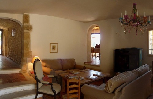 Cucuron House | Vieux mas Isolé et Rénové Dans le Luberon