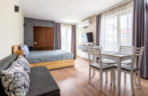 Kvartal Noviya Grad Apartment | Child-Friendly View Apartment #1 with 9.7/10 Guest Rating