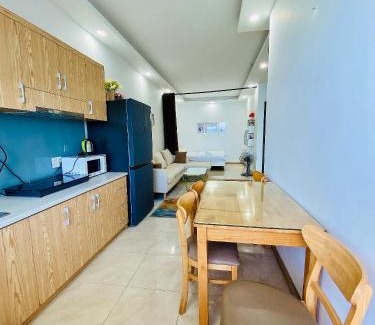Vinh Hai Apartment | View Biển Hòn Chồng 3 Phòng