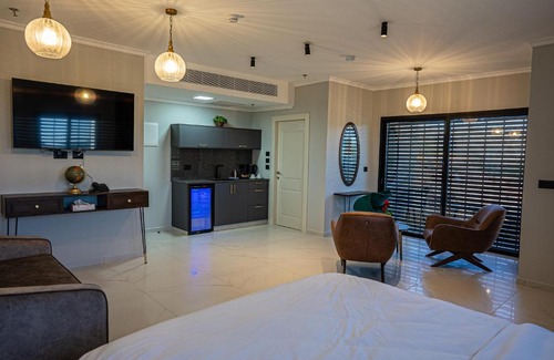 Majdal al-Shams Hotel | Discover Ocean View: Top-Rated 4-Star Hotel with Spa