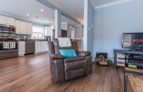 Downtown St. John's House | Unforgettable Views and Hiking at Signal Hill Hotel