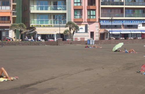 Telde Apartment | Oceanfront Apartment with Beach Views and Top Amenities