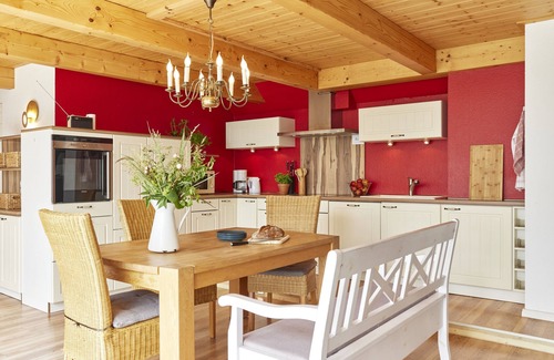Fehmarn Apartment | View of the garden & fields, pets allowed