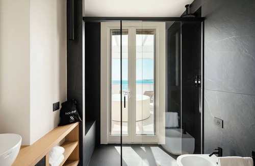 Numana Hotel | Unwind at View Place & Spa: 5-Star Oasis with Pool