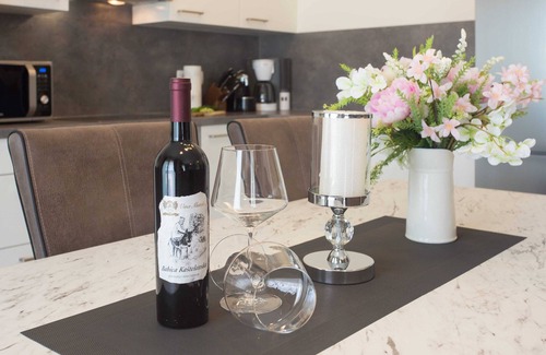 Vinisce Villa | Discover Villa Olive Tree: Family-Friendly Oceanfront Retreat