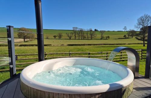 Much Wenlock House | Viewpoint Lodge