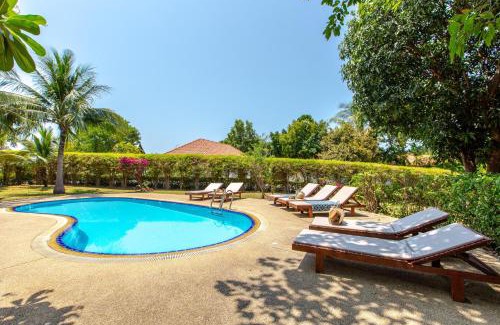 Plai Laem Villa | Pet-Friendly Viewpoint Residence with Oceanfront Pool