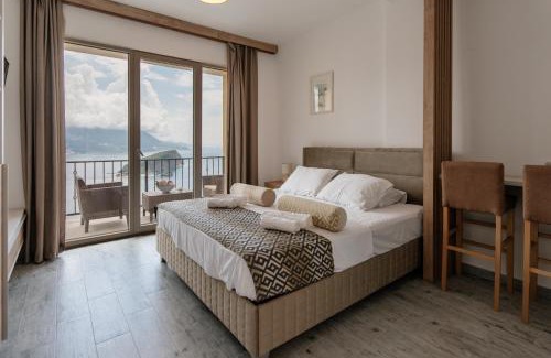 Budva Apartment | Experience Oceanfront Bliss at Viewpoint Villa, 9.9/10 Rated