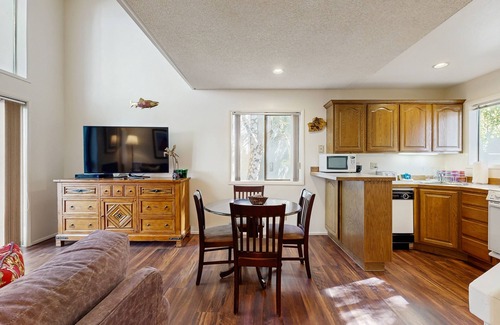 Elkhorn Village Condo | Inviting Condo with Scenic Views & Top-Notch Amenities