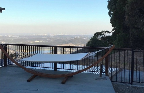 Wongawallan House | Scenic Retreat: Stradbroke to Tweed Heads Ocean Views