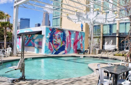 Cedars House | Views of Dallas Downtown