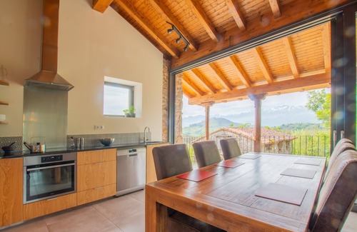 Santianes de Ola House | Unforgettable Views of the Picos de Europa with Spa Access