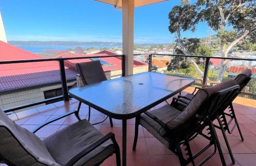 Albany Apartment | Scenic Views on Spencer: Family and Accessibility Friendly