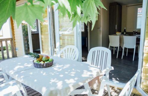 Ghisonaccia Resort | Vignale Resort: Oceanfront Getaway with Pool and Hot Tub