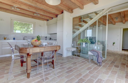 Sirolo Apartment | Vigneto di Montefreddo: Family-Friendly Two Bedroom Escape