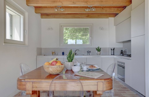 Sirolo Apartment | Vigneto di Montefreddo: Family-Friendly Two Bedroom Escape