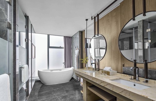 Yuhang District Hotel | Top-Rated Vignette Collection Hangzhou Huaxia Center Hotel