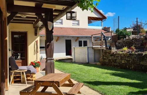 Cleebourg House | Experience Unforgettable Stays at Gîte rural Vignoble de Cléebourg