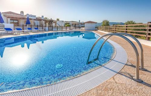 Alghero House | Family-Friendly Villa 4 with Pool Access and Comfort