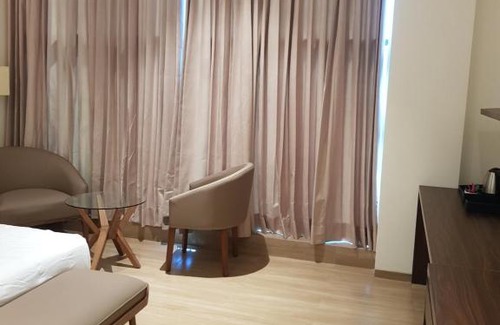 Thane West Hotel | Relax at Vihang's Palm Club - Family Friendly Amenities