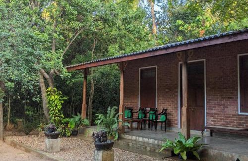 Dambulla House | Discover Vihanga Village: Pet-Friendly Retreat with Breakfast