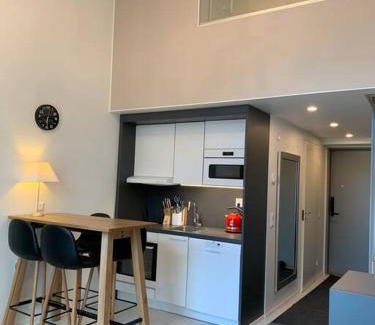 Aviapolis Apartment | Cozy Getaway: Viihtyisä koti - Family-Friendly Retreat