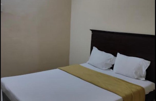 Kaleshwaram House | Budget-Friendly Vijay Reddy Rooms with Breakfast in Kaleshwaram