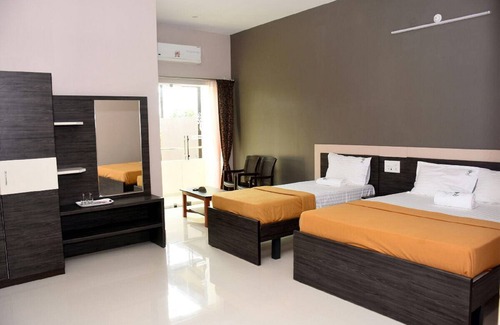 Vaniyambadi Hotel | Budget-Friendly Vijay Residency Vellore with Restaurant & Breakfast