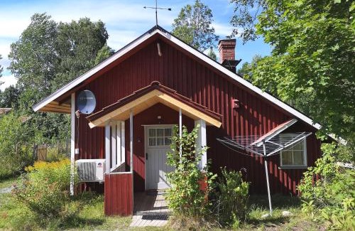 Dals Langed Apartment | Pet-Friendly Viken Cottage with Oceanfront Views