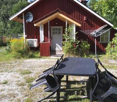 Dals Langed Apartment | Pet-Friendly Viken Cottage with Oceanfront Views