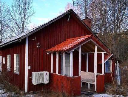 Dals Langed Apartment | Pet-Friendly Viken Cottage with Oceanfront Views