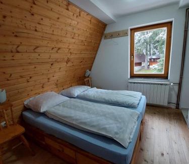 Babanovac House | Relax at Vikendica A Vlasic: Family & Pet-Friendly Stay