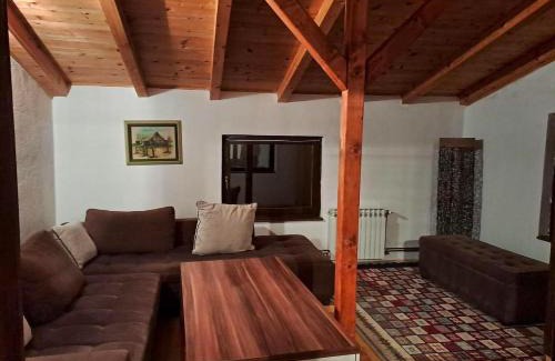 Hadzici House | Vikendica Forest