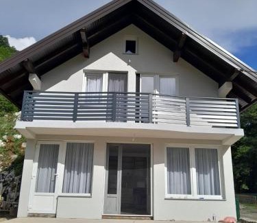 Republika Srpska House | Pet-Friendly Retreat at Vikendica Gajić - Rated 9.3/10!